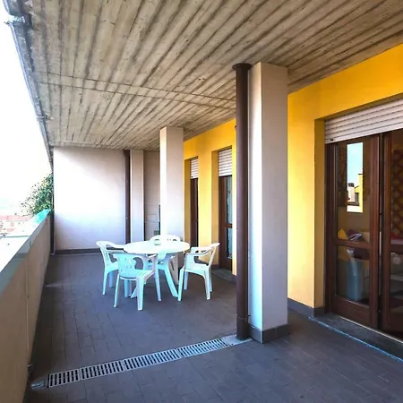 Apartment Old - Isola Milan